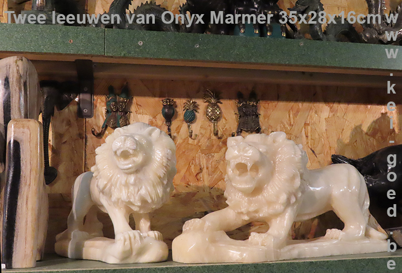 leeuwen van Onyx marmer