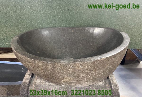 hardstenen wastafel riviersteen