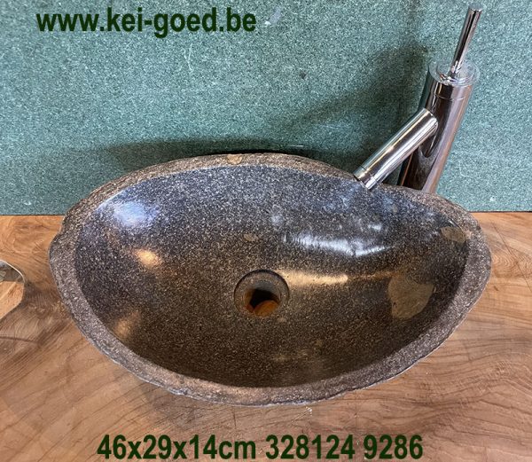 built-up natural stone sink made of river stone