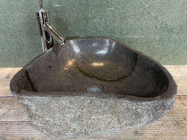 Gootsteen van natuursteen