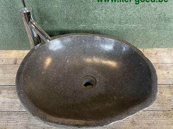 Gootsteen van natuursteen